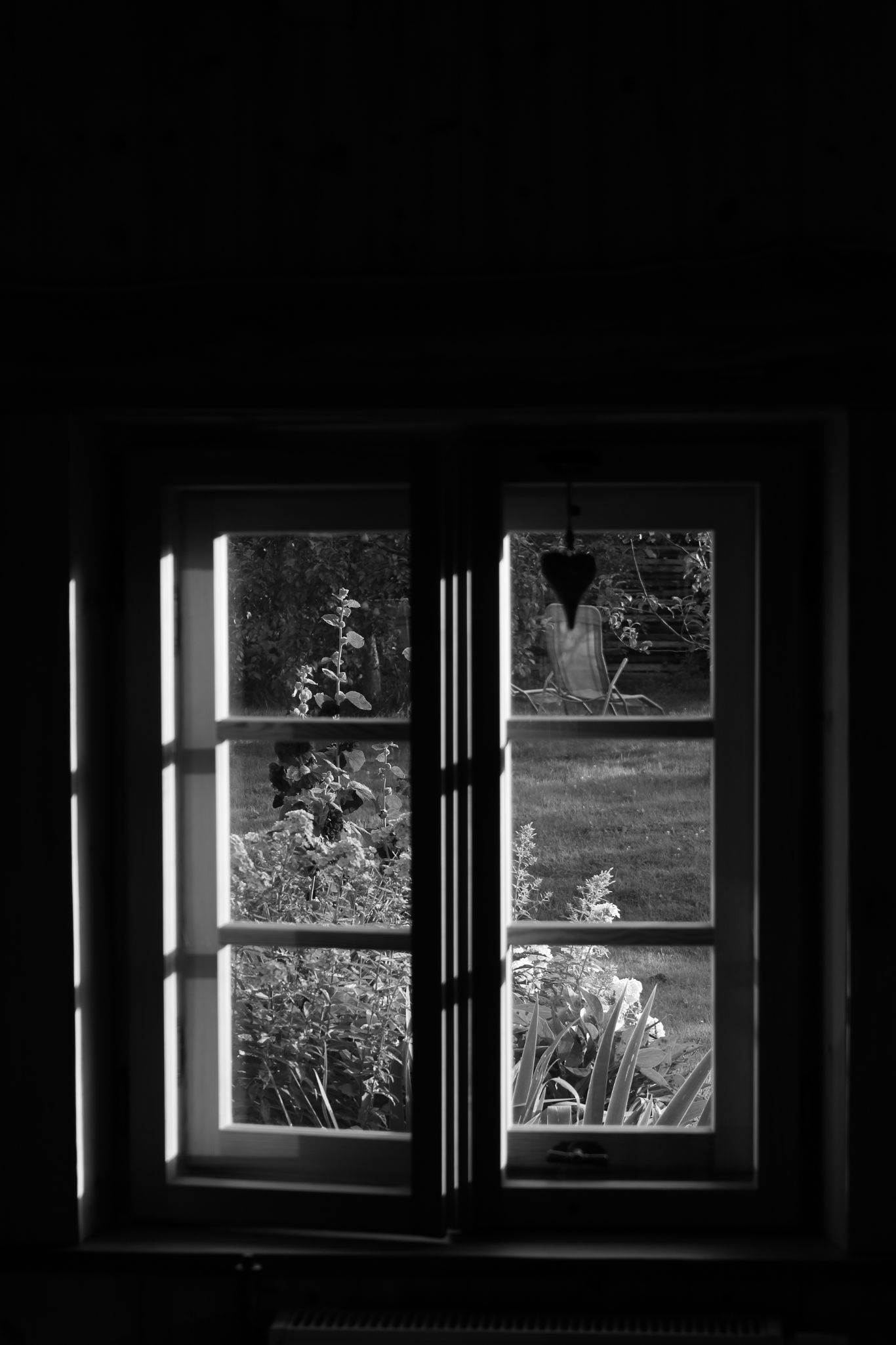 2025 08 14 7070 bw out