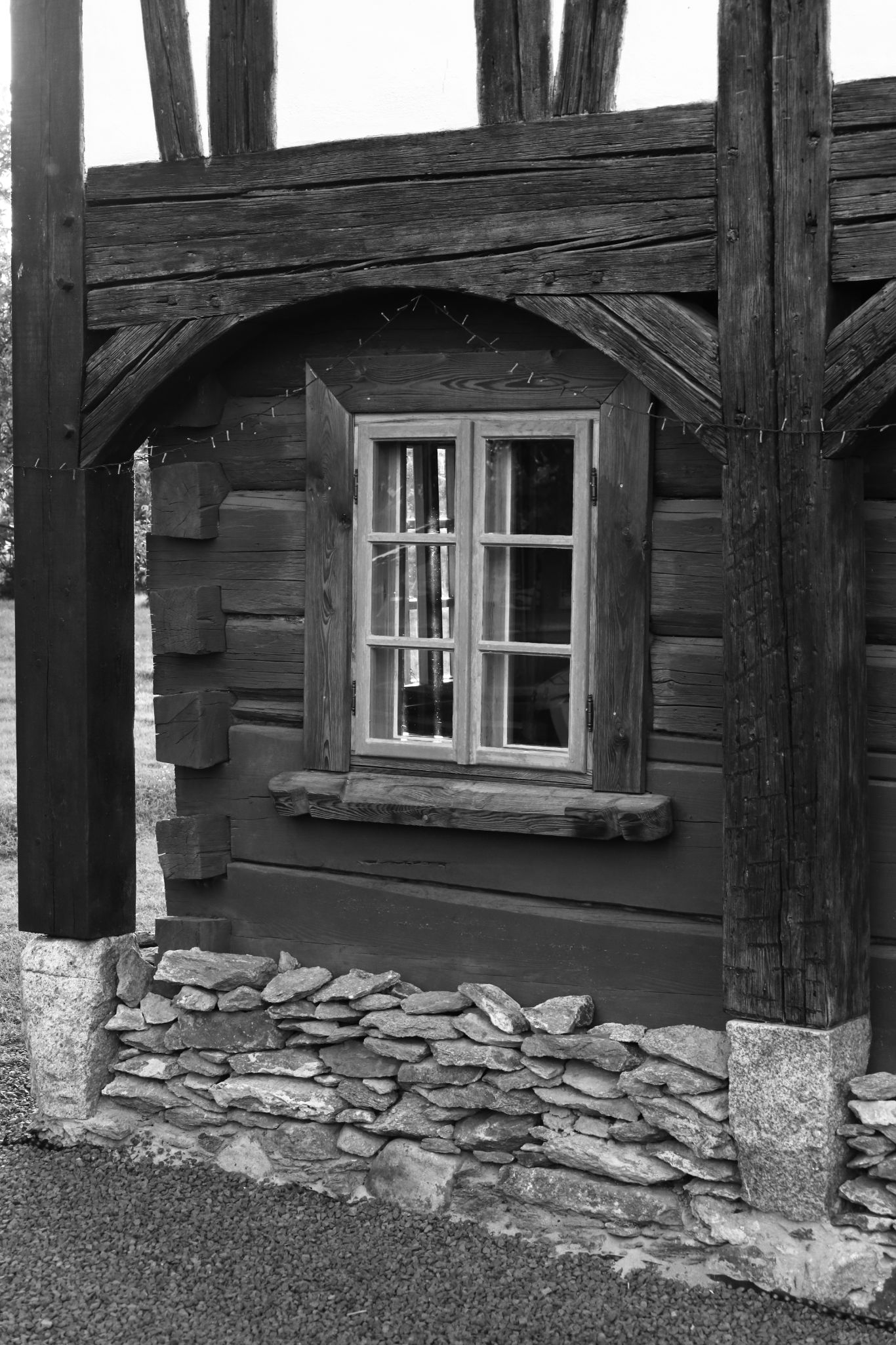 2025 08 14 7108 bw out