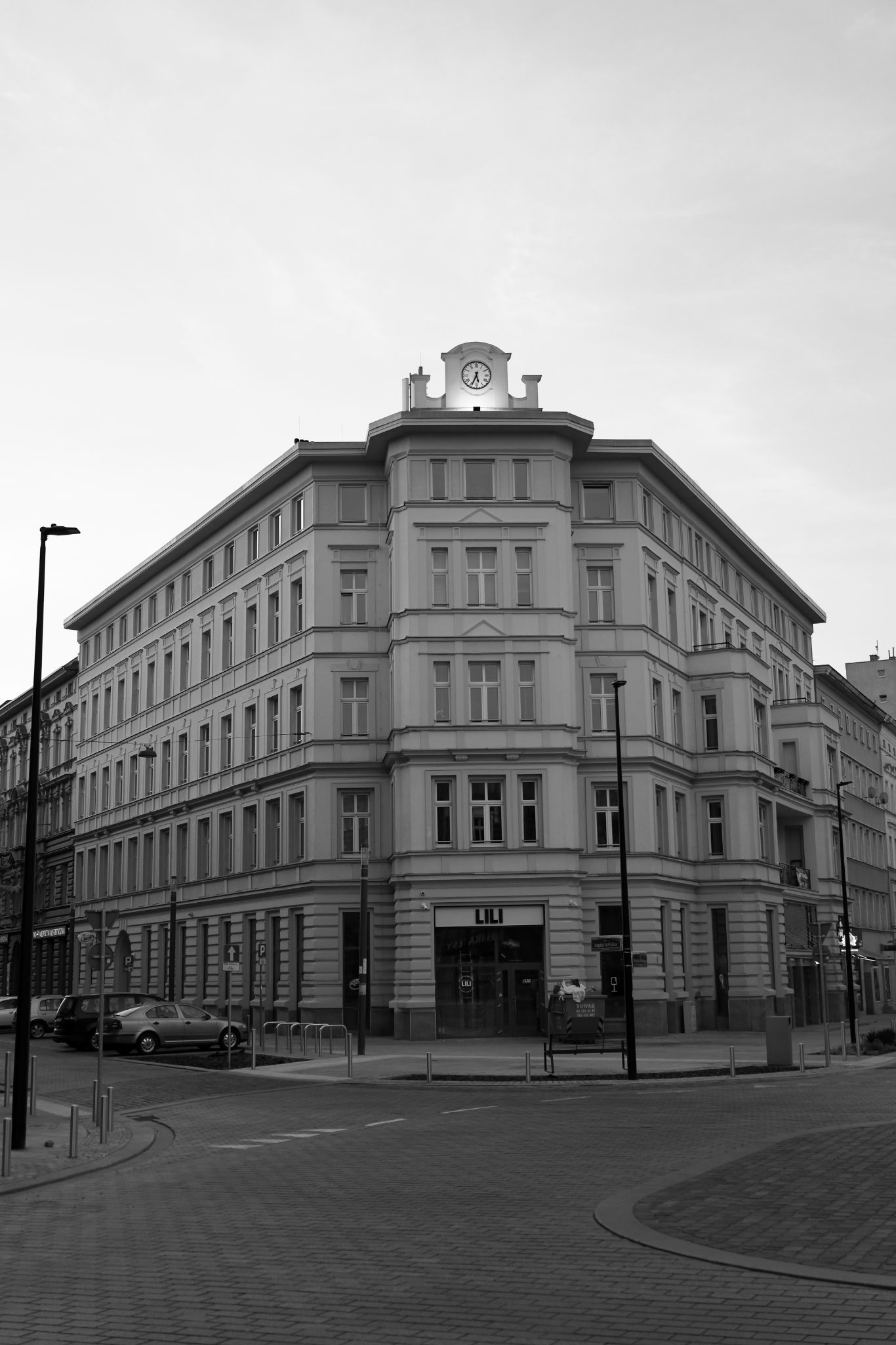 Centrum B&W