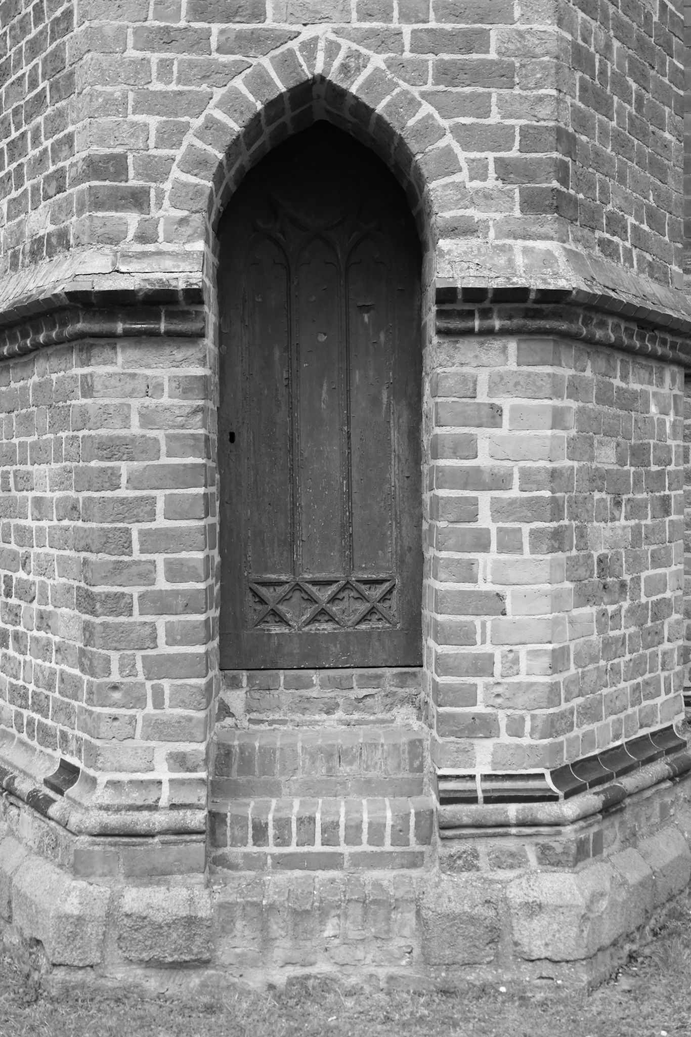 2024 04 13 1104 v2 bw out